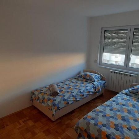 Apartman Stella Istocno Sarajevo Lukavica ภายนอก รูปภาพ