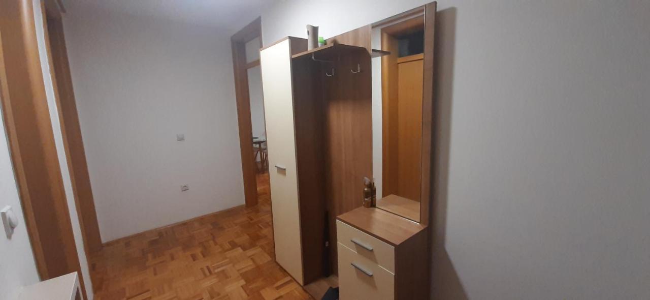Apartman Stella Istocno Sarajevo Lukavica ภายนอก รูปภาพ