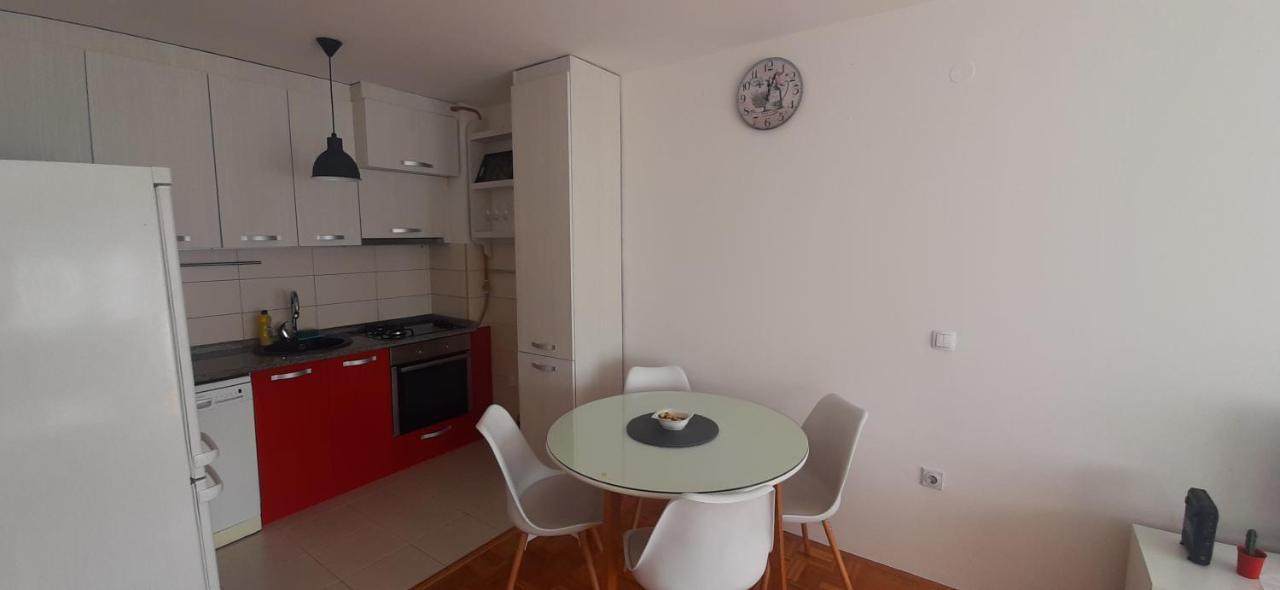 Apartman Stella Istocno Sarajevo Lukavica ภายนอก รูปภาพ